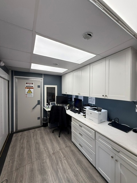 Mobile GE Signa HDxt 1.5T MRI, HD23.0, photo 4 of 7