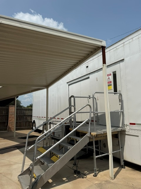 Mobile GE Signa HDxt 1.5T MRI, HD23.0, photo 6 of 7